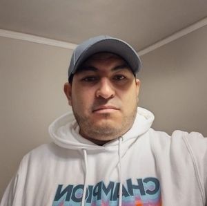 Meet your Posher, Cesar